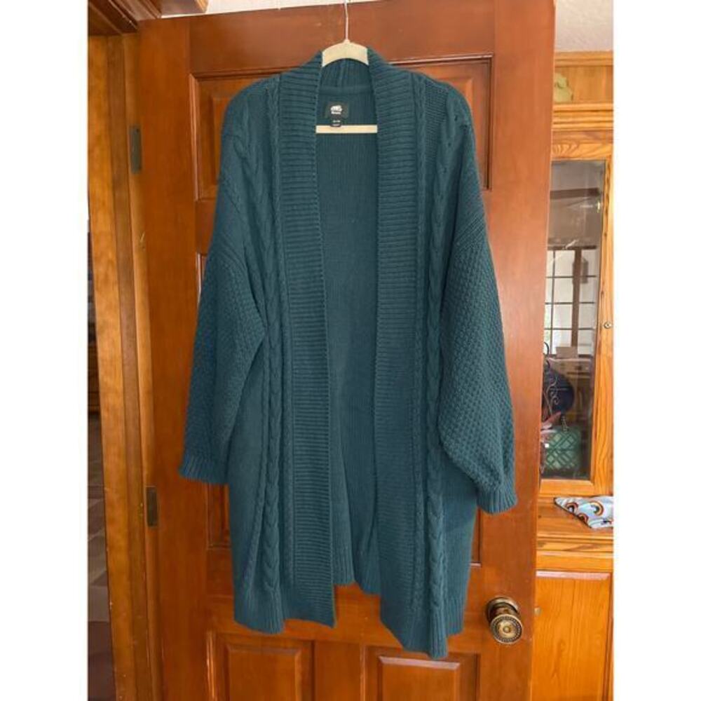 ROOTS CHENILLE CABLE KNIT CARDIGAN SIZE XL